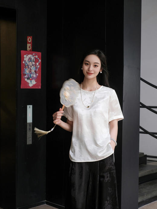 盛唐婧 |真丝冠乐皱简约百搭上衣-白色 商品图0