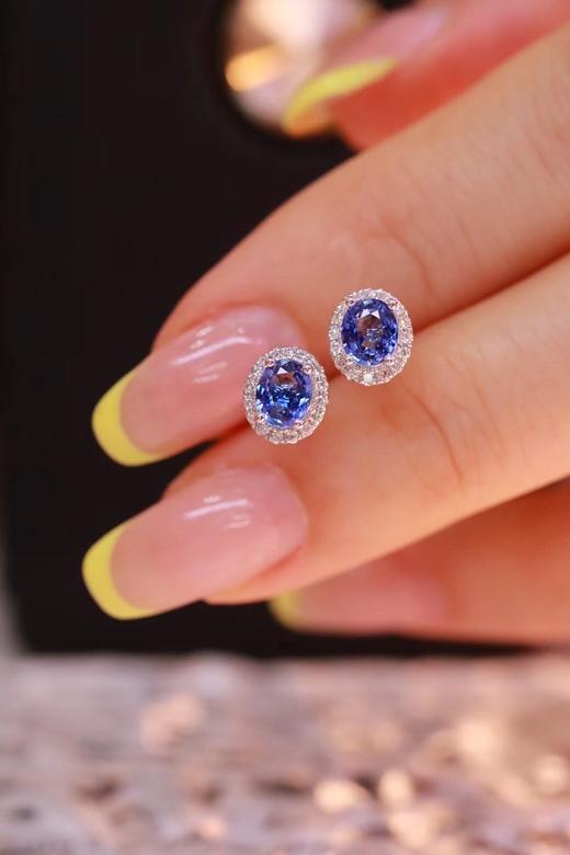 1.0ct 蓝宝石耳钉 商品图3