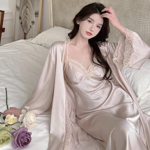 【新款冰丝高级感纯欲风睡裙】夏季新款性感吊带睡衣女，软糯面料轻盈透气舒适，冰丝高级感纯欲风带胸垫睡裙两件套QQ 商品图2