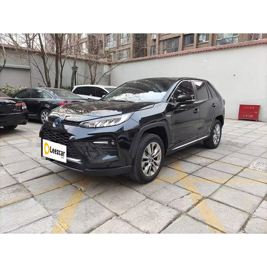 丰田 威兰达 双擎 2.5L E-CVT四驱豪华版【长租-北京】 商品图2