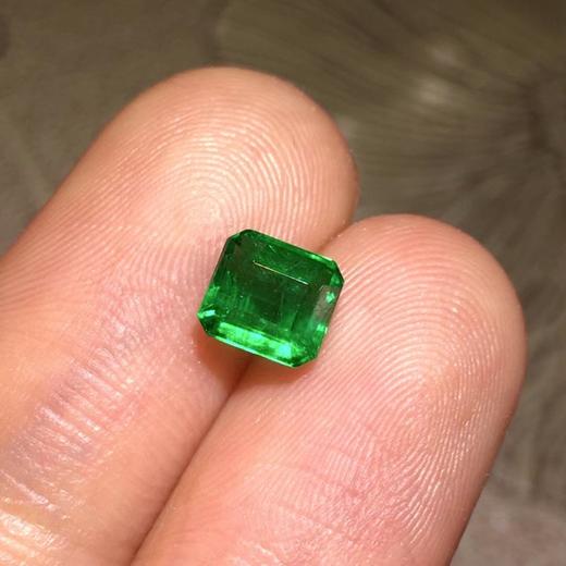 1.09ct 祖母绿裸石 商品图3