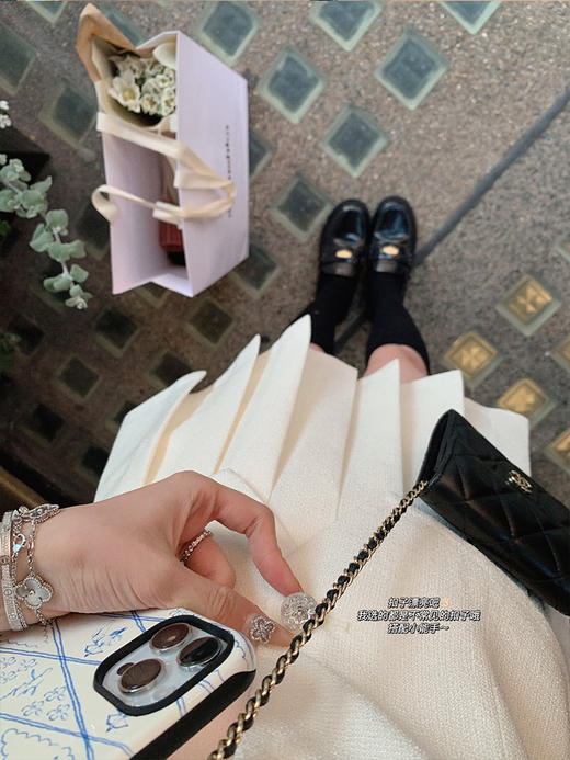 金蘑菇菇 Regarder 温莎/甜甜千金少女 修身马甲百褶短裙两件套 商品图1