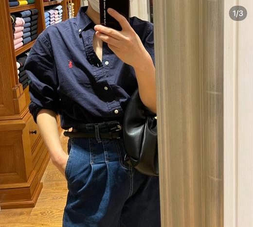 点此购买 拉夫劳伦男女款牛津纺纯色Logo刺绣排扣翻领六色经典长袖休闲衬衫 gz 292316 商品图9