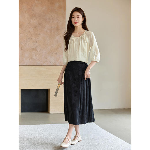 【1件62折】熙世界重工刺绣雪纺衬衫2025早秋新款欧根纱圆领小衫七分袖上衣 商品图4