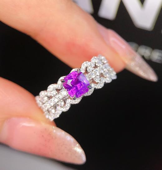 1.07ct 5.21g 蓝宝石戒指 商品图4
