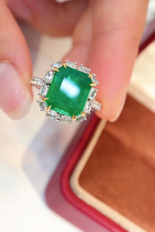 3.37ct 祖母绿戒指 商品图1