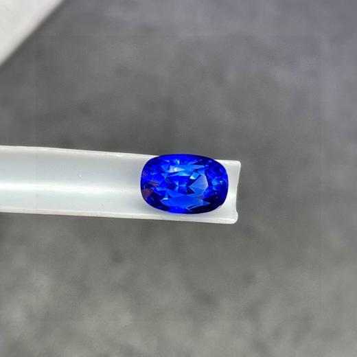 2.11ct 蓝宝石裸石 商品图3