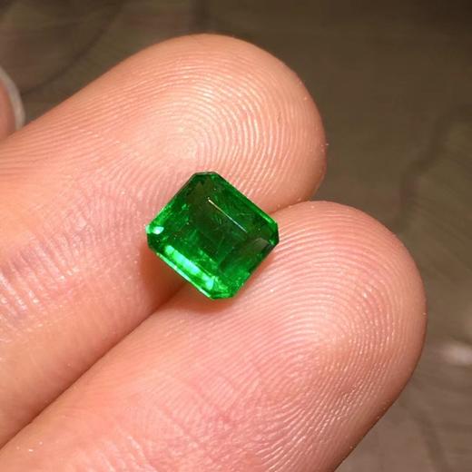1.09ct 祖母绿裸石 商品图2