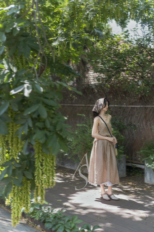 Daniela Gregis 蓝色肩带中号方形手工草编包 商品图2