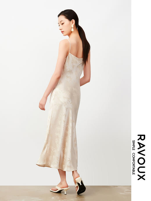 262139927净版提花醋酸吊带裙 商品图4