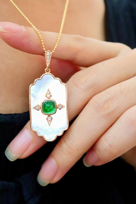 1.16ct 祖母绿吊坠 商品图1