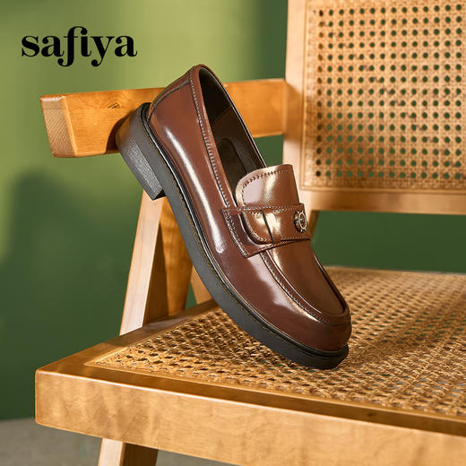 Safiya/索菲娅2024复古玫瑰扣百搭一脚蹬粗跟软底英伦乐福鞋 SF43112155 商品图2