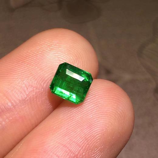 1.09ct 祖母绿裸石 商品图4
