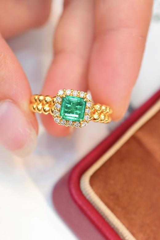 0.73ct 祖母绿戒指 商品图4