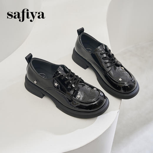 Safiya/索菲娅2024秋学院风漆皮圆头百搭粗跟软底英伦星星小皮鞋 SF43112132 商品图5