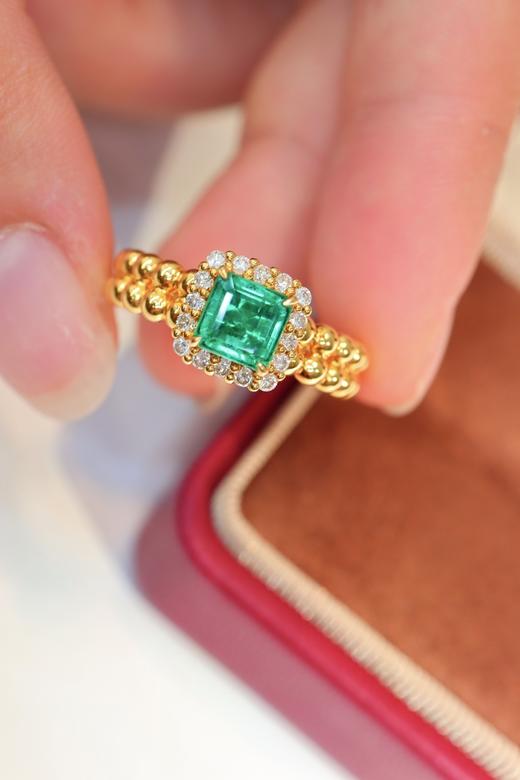0.73ct 祖母绿戒指 商品图2
