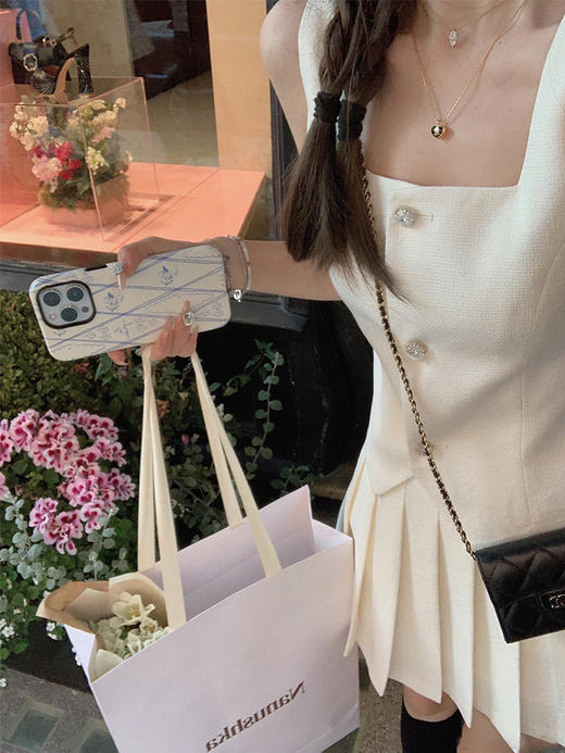 金蘑菇菇 Regarder 温莎/甜甜千金少女 修身马甲百褶短裙两件套 商品图4