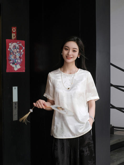 盛唐婧 |真丝冠乐皱简约百搭上衣-白色 商品图1