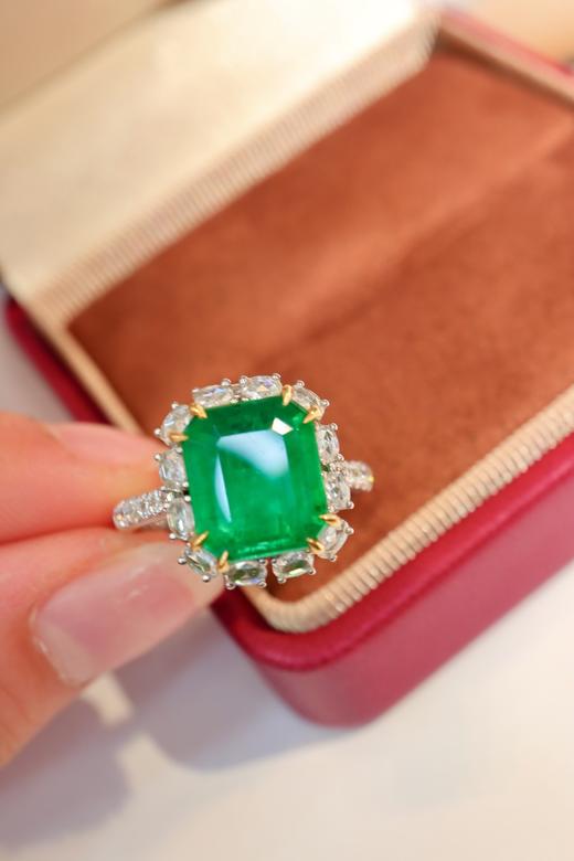 3.37ct 祖母绿戒指 商品图0