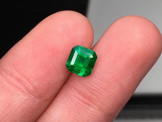 0.91ct 祖母绿裸石 商品图0