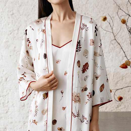 【印上秋天】金三塔100%桑蚕丝睡袍/吊带裙女真丝宽松印花家居服女  YSFEC101/YSFEC302 商品图2