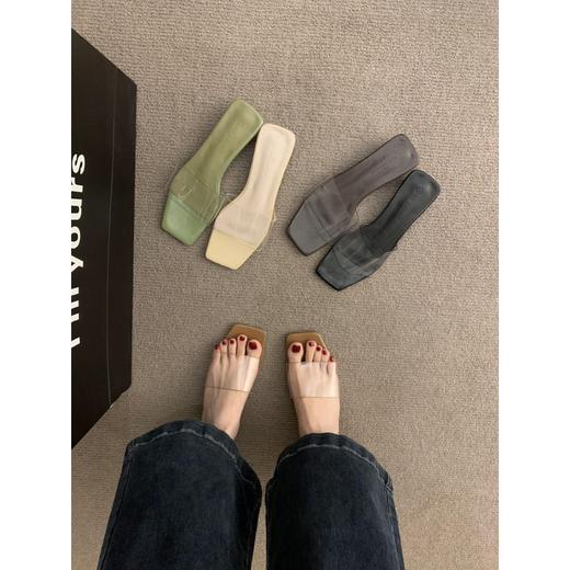 【上脚超美滴❗️新款透明一字拖】超软皮质，舒适透气不累脚，款式高级百搭，粗跟外穿法式凉拖Y 商品图0
