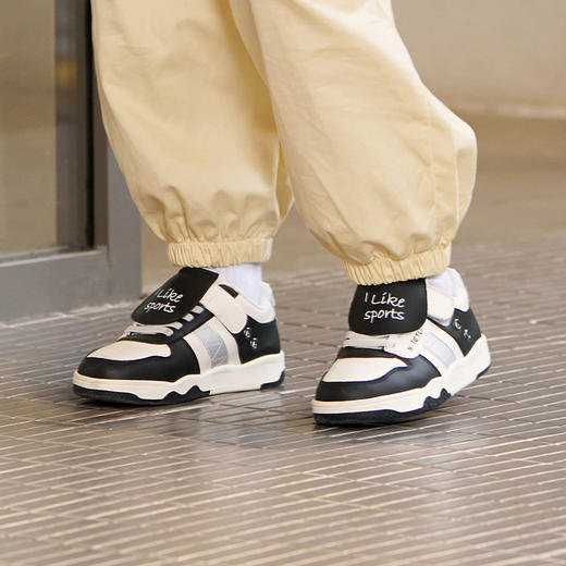 卡特兔小白鞋男童2025秋季新款软底防滑透气儿童运动鞋板鞋 商品图2