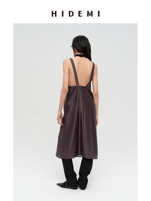 HIDEMI 极简设计感V领立体剪裁廓形茧型宽肩带露背式双层薄纱感连衣裙 奶油白/炭灰色 商品图9