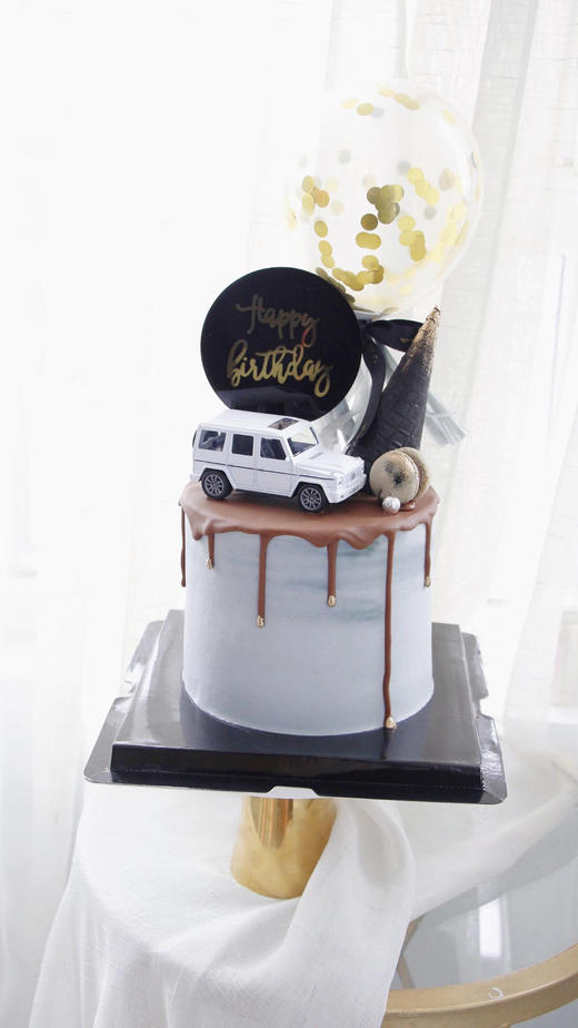 一辆白色的车 商品图0