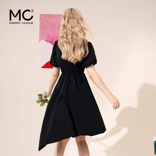 肩部花边抽皱不规则下摆收腰A型连衣裙 商品图2