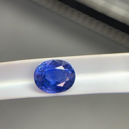 1.75ct 蓝宝石裸石 商品图3