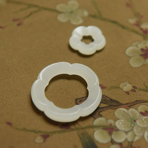 「玲珑心」宋制梅花环 商品图3