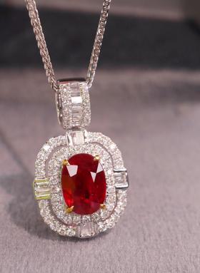 1.25ct 红宝石吊坠