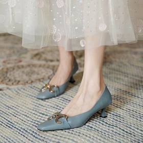 【预售5天】法式复古风细跟单鞋，马蹄扣方头ol性感高跟鞋女鞋HCYYHD&2418