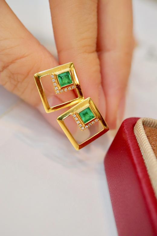 0.8ct 祖母绿耳钉 商品图7