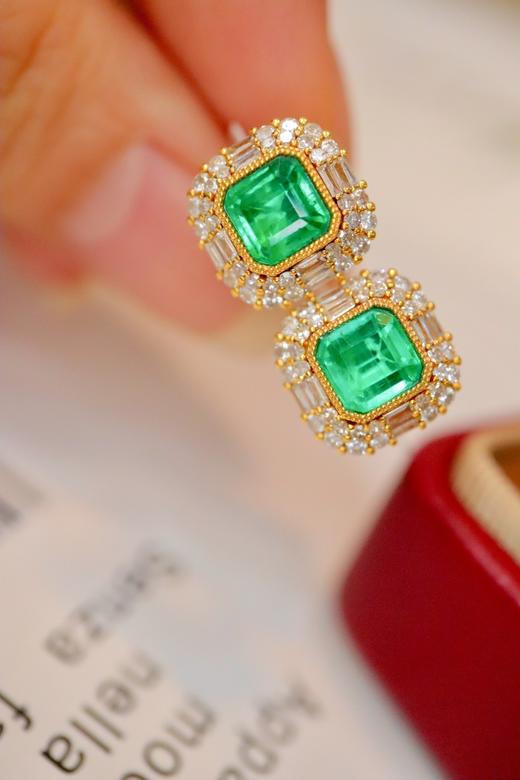 1.5ct 祖母绿耳钉 商品图2