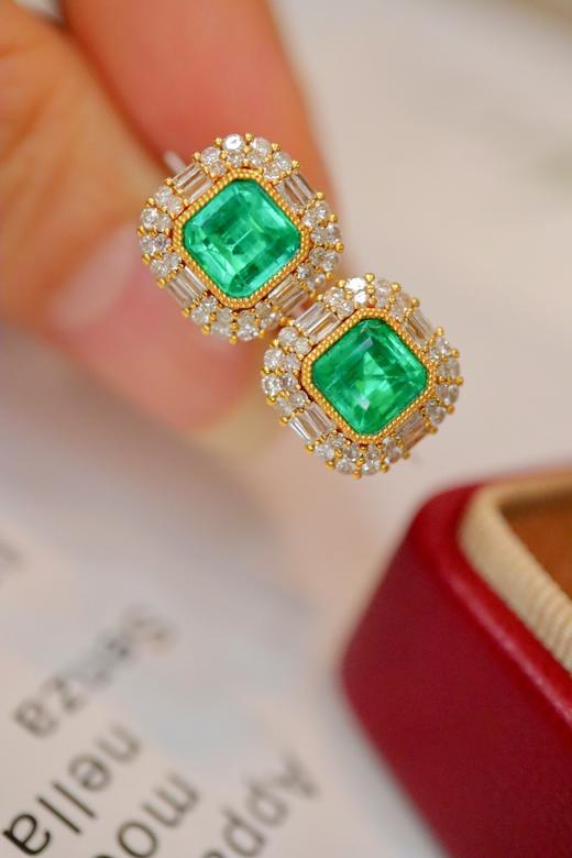 1.5ct 祖母绿耳钉 商品图1