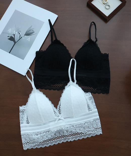 可纯可欲❗️【芮朵云朵蕾丝内衣】sexy😚疯狂心动~~配套内裤，加倍性感   小🐻不空杯！镂空深V，大U美背！穿低领&大露背衣服也很可❗️轻薄又透风，夏天穿超凉快🍃（套装内裤默认发大一码哦~） 商品图10