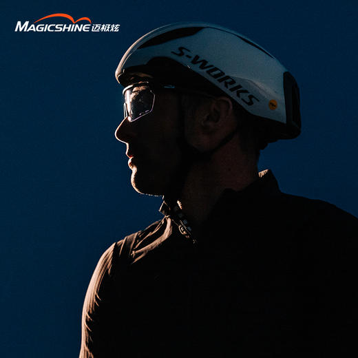 迈极炫专业夜视骑行眼镜日夜两用运动眼镜男女同款单车防风护目镜 商品图1