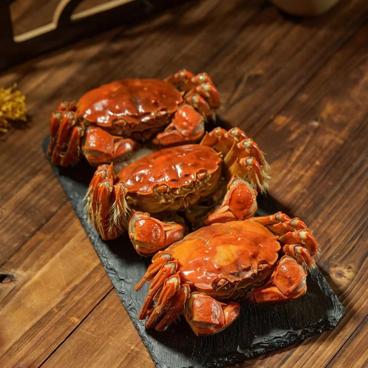 【活蟹现发】热卖 开湖啦！阳澄湖大闸蟹品质现货 肉质鲜美 赠吃蟹工具！