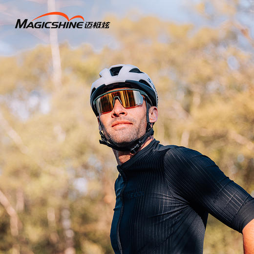 迈极炫镀膜变色骑行眼镜防紫外线运动跑步护目镜男女同款防风眼镜 商品图2