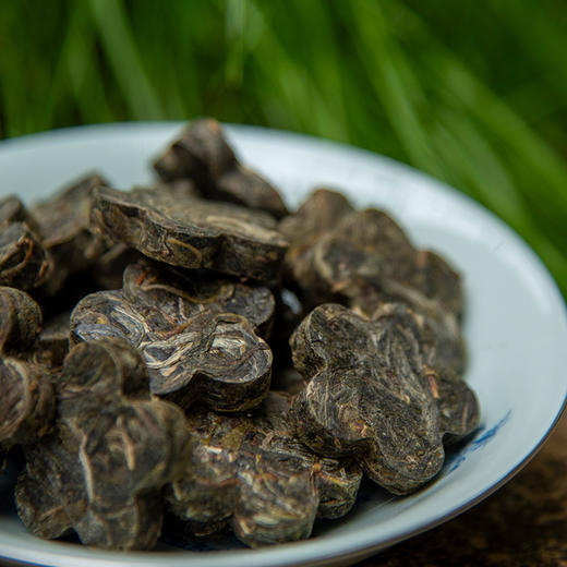 葳盛茶业2024年领衔梅花小饼昔归古树春茶普洱茶生茶56g 商品图3