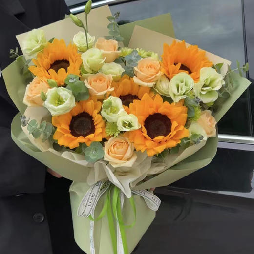 【蜜桃甜心】9支香槟玫瑰➕5朵向日葵➕洋桔梗，精美时尚花束 商品图0