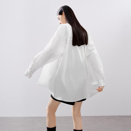 【严选】伊芙丽男友风职场通勤廓形简约百搭衬衫女2024秋装新款舒适小上衣1F7923391 商品图3