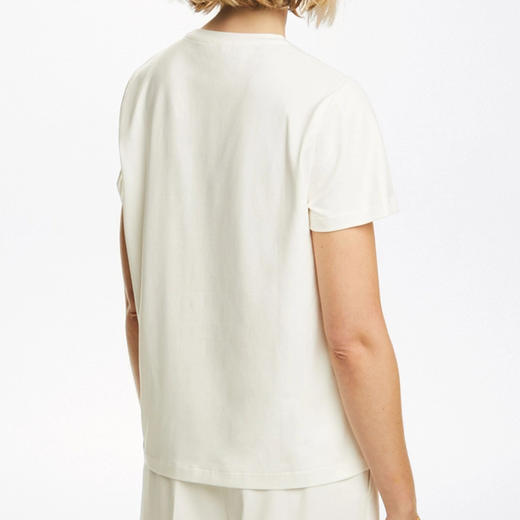 CHCH经典新款休闲白色纯色女式上衣流行百搭刺绣时尚棉质女T恤 商品图4