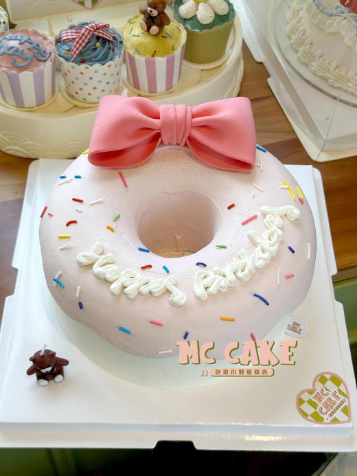 甜甜圈蝴蝶结蛋糕 商品图1