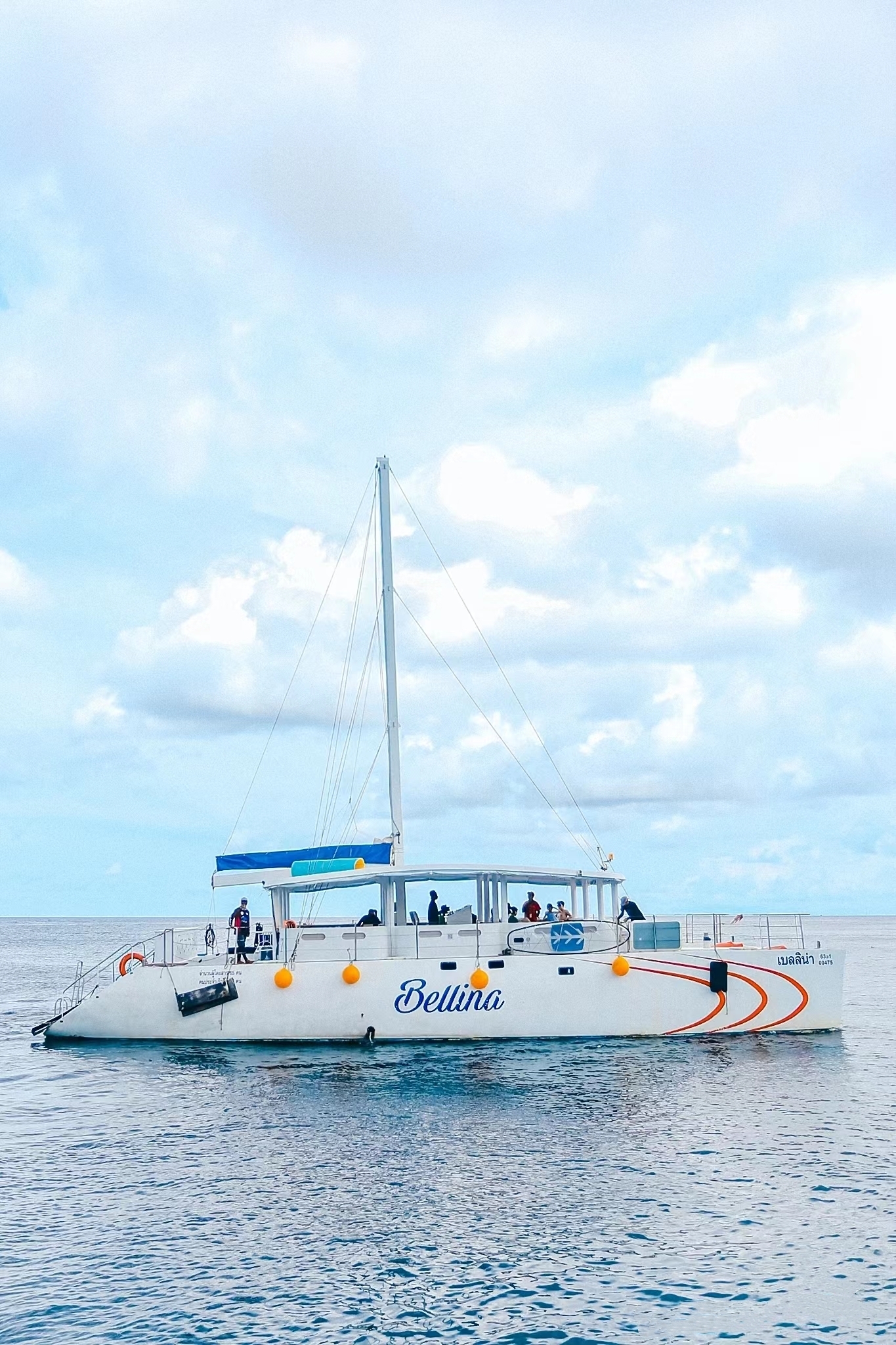 泰国普吉贝拉号双体豪华帆船皇帝岛+珊瑚岛一日游|浮潜|中文导游|全岛接送|水上滑梯|魔毯|浆板