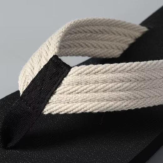 【每一步都是享受！轻便夹脚人字拖】舒适体验，从脚开始，鞋子材质柔软细腻，防滑耐磨，夏季网红潮流轻便简约时尚拖鞋L 商品图1