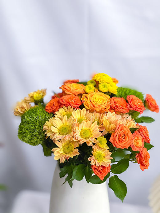 【暮色回响】辉煌玫瑰3支+橙色三文鱼小雏菊3支+黄色小雏菊1支+橙色芭比多头玫瑰2支+绿毛球2支/份（静静设计） 商品图7