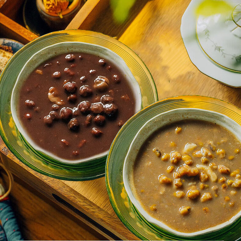 陈皮红豆沙羹+陈皮绿豆沙羹组合，20罐（各10罐），精选东北红豆 绿豆，新会陈皮，加入冰糖精心熬制，配料干净无添加，营养丰富，口感细腻绵润，清甜软糯，开盖即食M